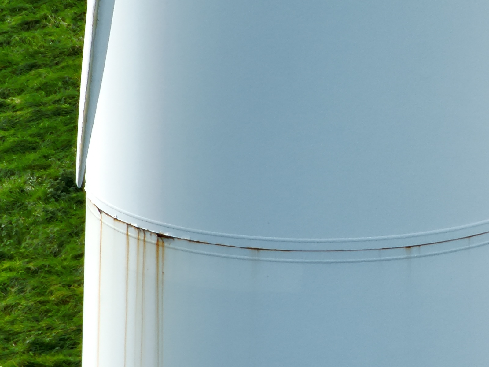 Wind Turbine Inspections - UK - Zoom and Thermal Camera - Fault finding - AI Reporting